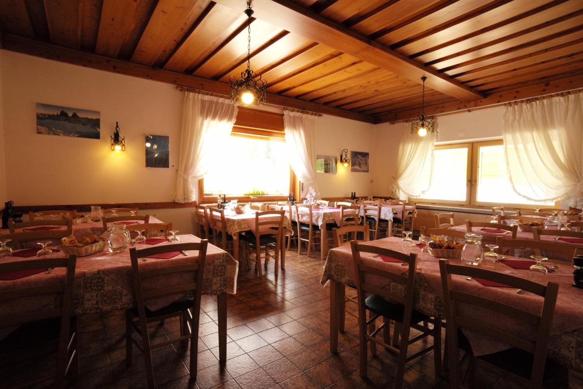 Rifugio Palafavera Frühstückspension *